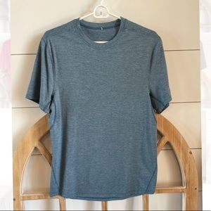 Men’s Lululemon Surge small. Lululemon